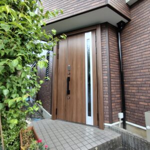 🏠玄関ドア🏠 防犯性と便利さを両立!LIXILリシェント玄関ドア3