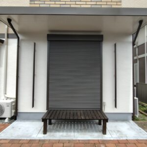🏠電動シャッター🏠雨戸からLIXILリフォームシャッターへ交換