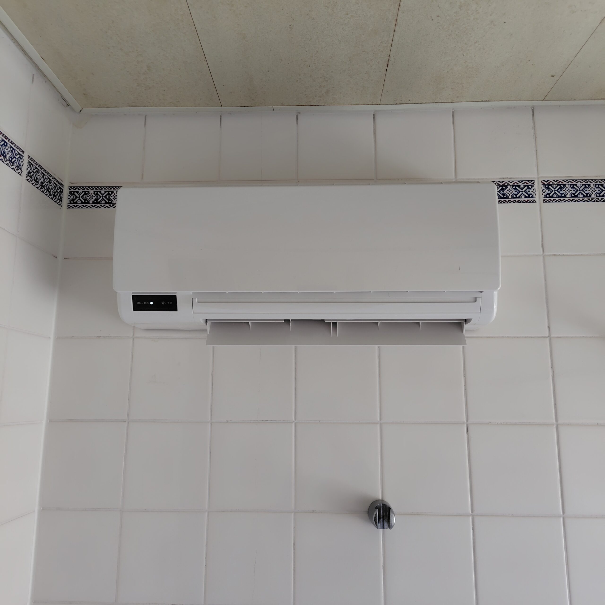 🏠温水式・浴室暖房乾燥機🏠タイル浴室も諦めない!後付けできるリンナイ壁掛型暖房乾燥機