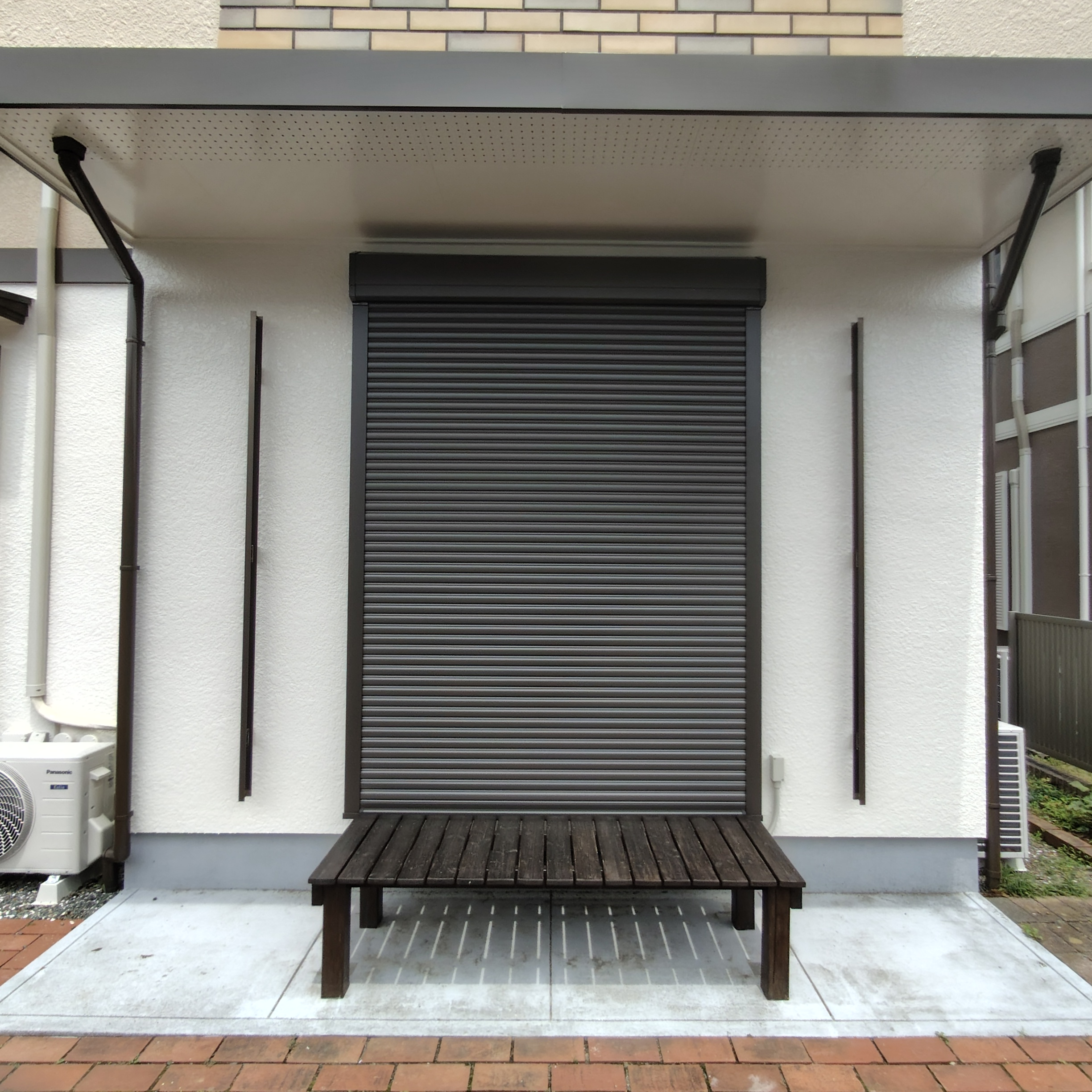 🏠電動シャッター🏠雨戸からLIXILリフォームシャッターへ交換